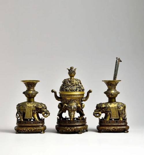 精品薈萃，藝海尋珍——2022年北京翰海、保利拍賣征集暨工藝美術(shù)品收藏指南